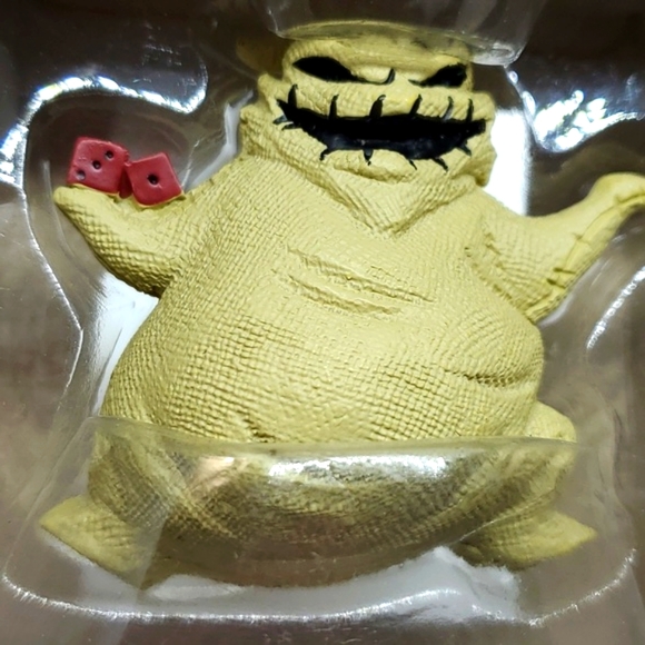 OOGIE BOOGIE The Nightmare Before Keepsake Christmas Tree Ornament - Picture 12 of 13